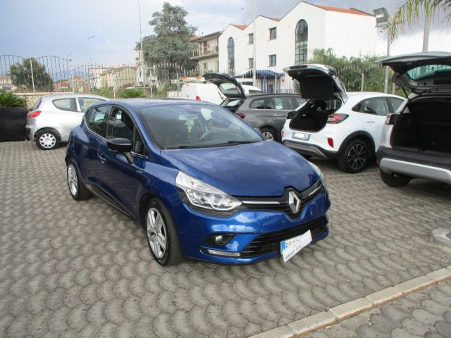 Renault Clio dCi 8V 75 CV 5 porte Moschino Life usato a SALERNO