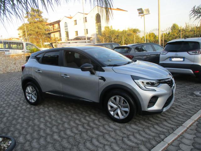 Renault Captur Blue dCi 95 CV Intens - foto 2 di 12