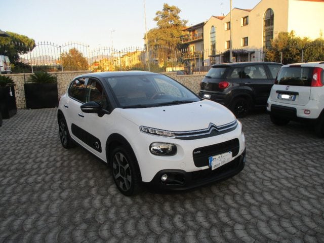 Citroen C3 1.2 puretech Shine Gpl 82cv neop, del 2017, 170.000 km, in vendita a Salerno (SA)