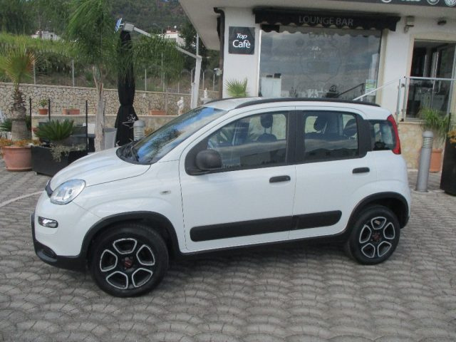Fiat New Panda 0.9 TwinAir Turbo Natural Power City Cross - foto 2 di 4