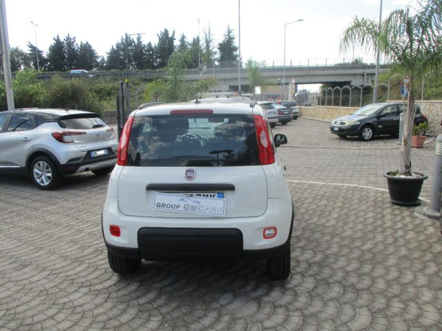 Fiat New Panda 0.9 TwinAir Turbo Natural Power City Cross - foto 3 di 4