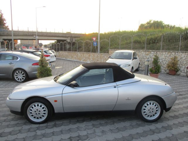 Alfa Romeo Spider 2.0 T.Spark - foto 3 di 4
