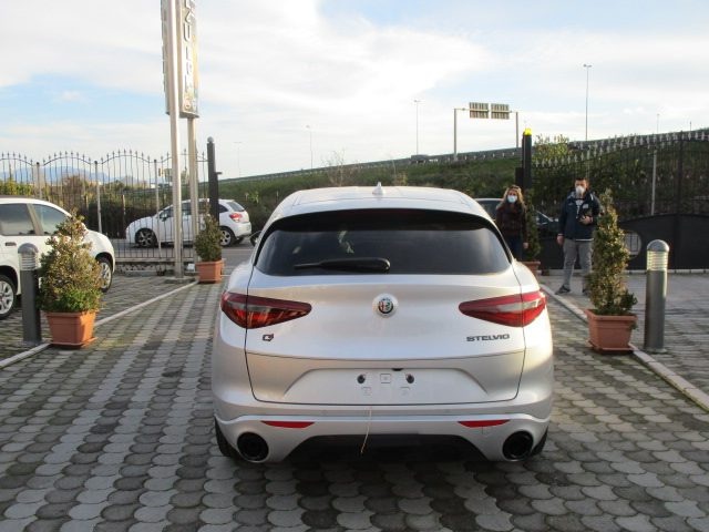 Alfa Romeo Stelvio 2.2 Turbodiesel 190 CV AT8 Q4 Executive - foto 4 di 4