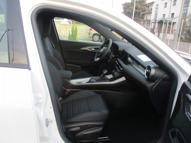 Alfa Romeo Tonale 1.5 130 CV MHEV TCT7 Edizione Speciale - foto 4 di 4
