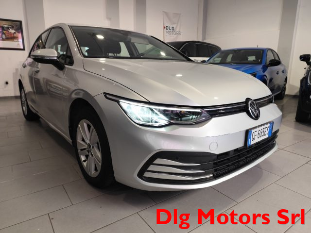 Volkswagen Golf 1.5 eTSI 130 CV EVO ACT DSG Life usato a MILANO