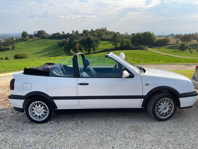 Volkswagen Golf 1.6 cat 5 porte - foto 3 di 4