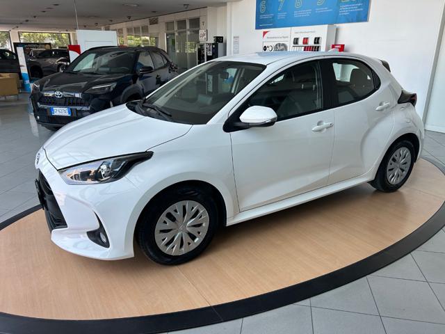 Toyota Yaris 1.5 Hybrid 5 porte Active - foto 2 di 4