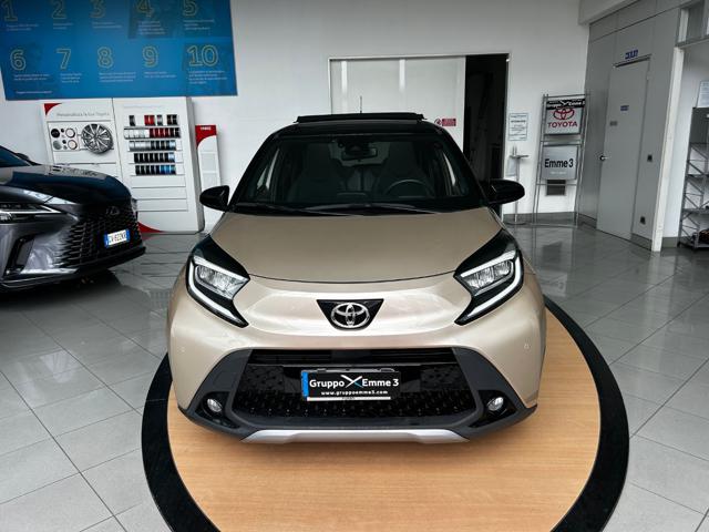 Toyota Aygo X 1.0 VVT-i 72 CV 5 porte Lounge Air S-CVT, del 2022, 26.030 km, in vendita a Novi Ligure (AL)