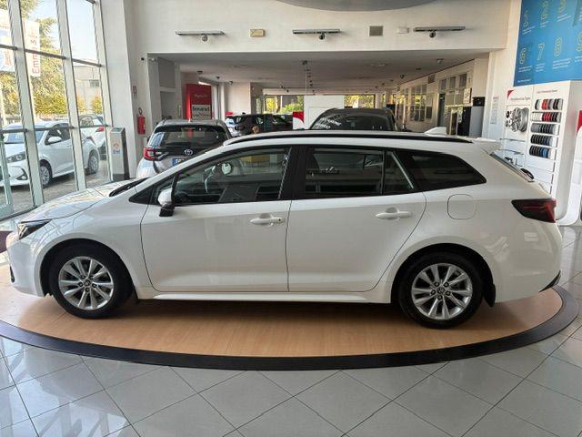 Toyota Corolla Touring Sports 1.8 Hybrid Business - foto 3 di 4