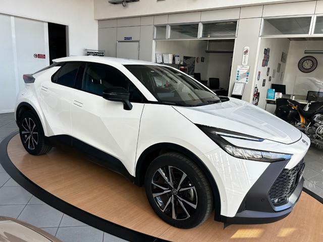 Toyota C-HR 2.0 PHEV Trend - foto 2 di 4