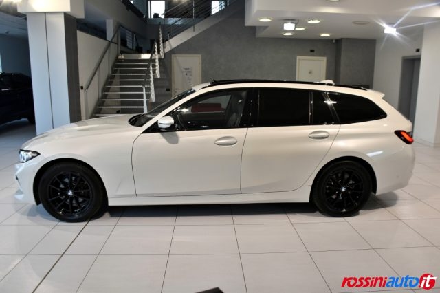 BMW 318 D TOURING 150 CV STEPTRONIC FARI ADATTIVI + TETTO - foto 2 di 4