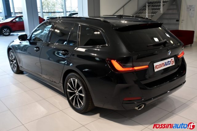 BMW 318 D TOURING 150 CV STEPTRNIC INNOVATION/COMFORT PACK - foto 3 di 4
