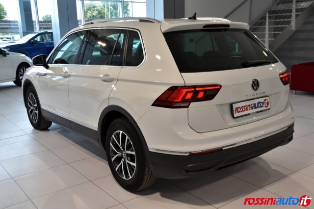 Volkswagen Tiguan 1.5 TSI 150 CV LIFE + R17 TULSA + TECH PACK + RUOT - foto 4 di 4