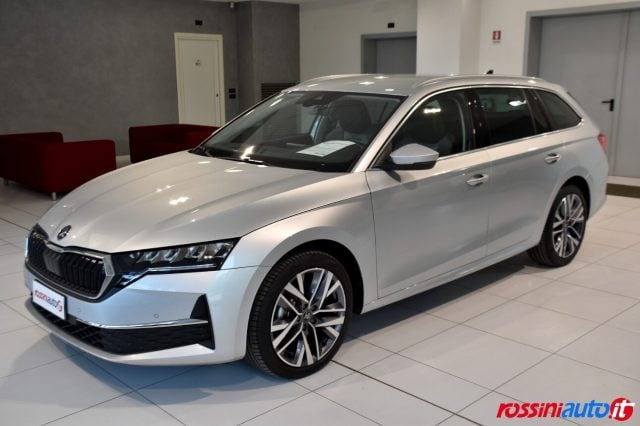 Skoda Octavia WAGON 2.0 TDI 150 CV DSG STYLE + R'18 BI-COLOR + V - foto 3 di 81