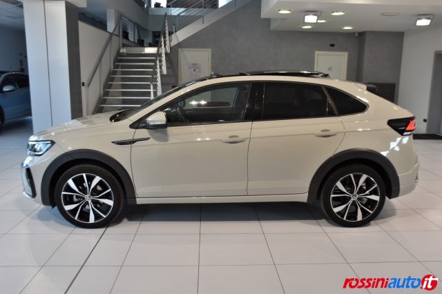Volkswagen Taigo 1.5 TSI 150 CV DSG R-LINE + CERCHI '18 BI-COLOR + - foto 3 di 4