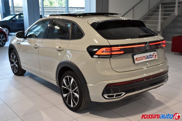 Volkswagen Taigo 1.5 TSI 150 CV DSG R-LINE + CERCHI '18 BI-COLOR + - foto 4 di 4