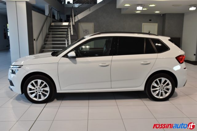 Skoda Kamiq 1.0 G-TEC 90 CV STYLE + CITY PACK PLUS - REAR VIEW - foto 3 di 4