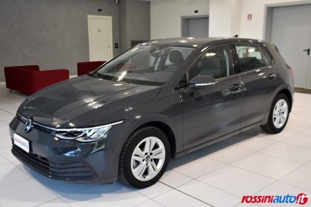 Volkswagen Golf 8 1.0 ETSI 110 CV DSG LIFE usato a QUINZANO D OGLIO