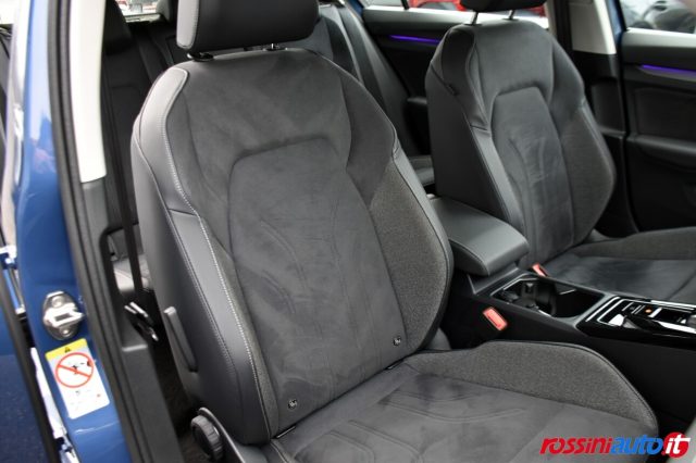 Volkswagen Golf 8.5 2.0 TDI 150 CV DSG STYLE + REARVIEW + I.Q LED, del 2025, 26.600 km, in vendita a Quinzano D Oglio (BS)