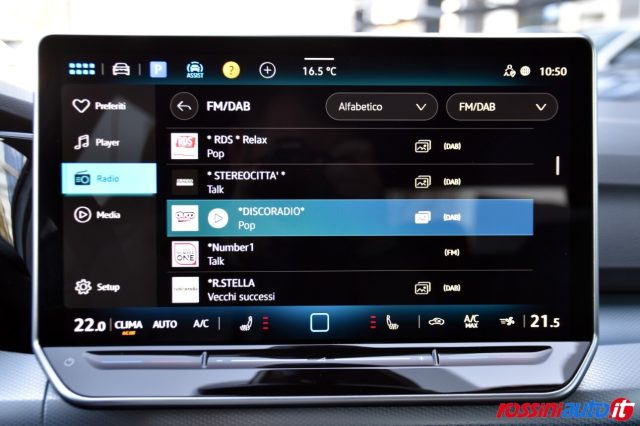 Volkswagen Golf 8.5 1.5 ETSI 150 CV LIFE GOAL EDITION + MATRIX + G usato a QUINZANO D OGLIO