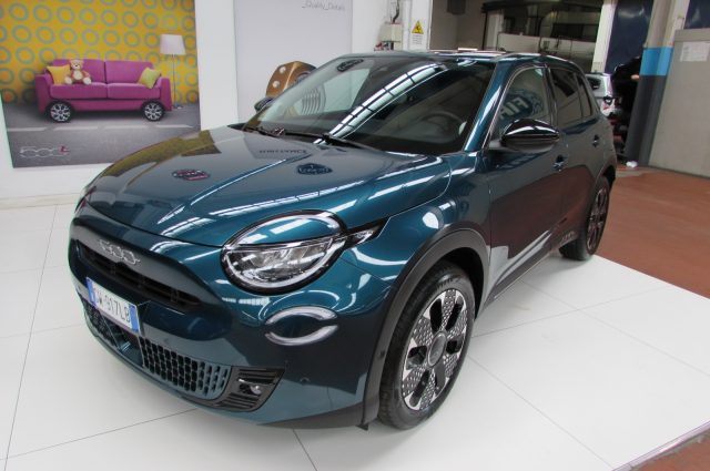Fiat 600 Hybrid 100 CV DCT MHEV La Prima - foto 2 di 4
