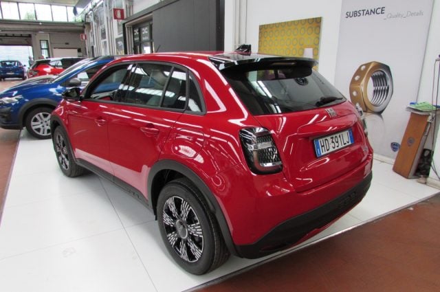 Fiat 600 Hybrid 110 CV DCT MHEV Icon KM ZERO - foto 4 di 4