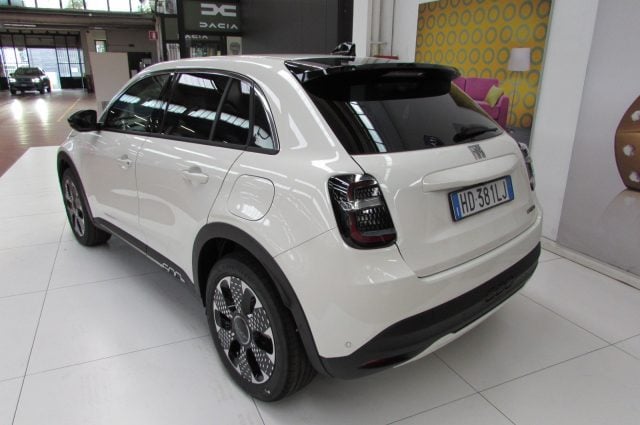 Fiat 600 Hybrid 110 CV DCT MHEV La Prima km zero - foto 4 di 4