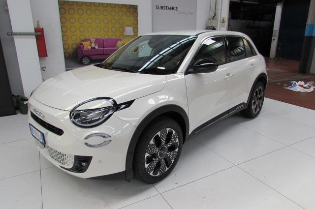Fiat 600 Hybrid 110 CV DCT MHEV La Prima km zero - foto 2 di 4