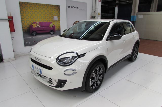 Fiat 600 Hybrid 145 CV DCT MHEV - foto 2 di 4