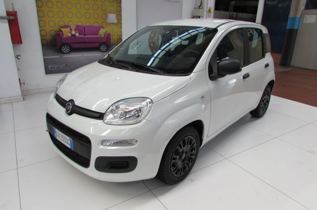 Fiat Panda 1.0 FireFly 70cv S&S Hybrid Easy - foto 2 di 4