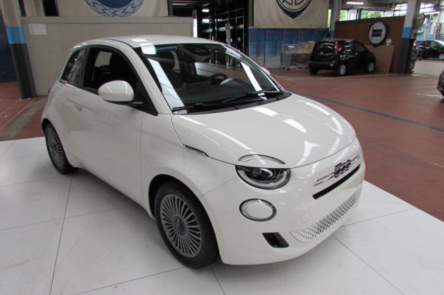 Fiat 500 Berlina Hybrid Torino - foto 4 di 18