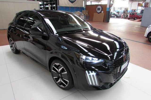 Peugeot 208 Hybrid 110 e-DCS6 GT - foto 3 di 18
