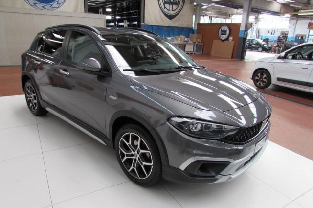 Fiat Tipo 1.5 t4 hybrid Cross 130cv dct 5 porte HB - foto 3 di 4