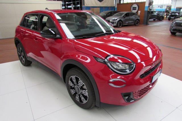Fiat 600 1.2 Hybrid 110 CV DCT MHEV Icon KMZERO - foto 3 di 4