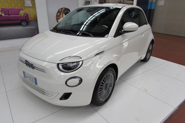Fiat 500e Berlina 42 kWh - Km.9.940 - foto 2 di 4