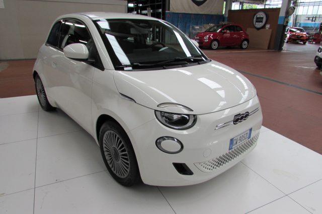 Fiat 500e Berlina 42 kWh - Km.9.940 - foto 3 di 4