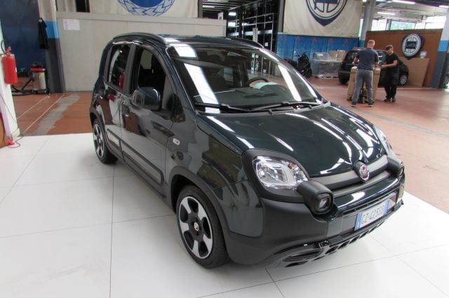 Fiat Panda Cross 1.0 FireFly 70cv S&S Hybrid CROSS Verde - foto 3 di 4