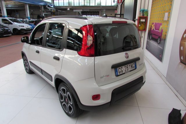 Fiat Panda 1.0 FireFly 70cv Hybrid City Life CARPLAY/ANDROID - foto 4 di 4