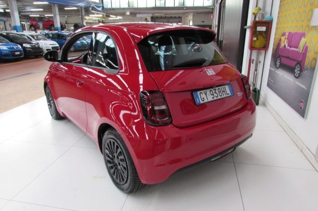 Fiat 500e Berlina 42 kWh Red - km 6190 - foto 4 di 4