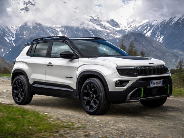 Jeep Avenger 1.2 Turbo 136 CV MHEV 4xe OVERLAND - foto 2 di 2