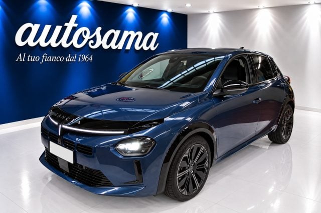 Lancia Ypsilon 1.2 Hybrid e-DCT 110cv Edizione Cassina, del 2025, 22.765 km, in vendita a Rho (MI)