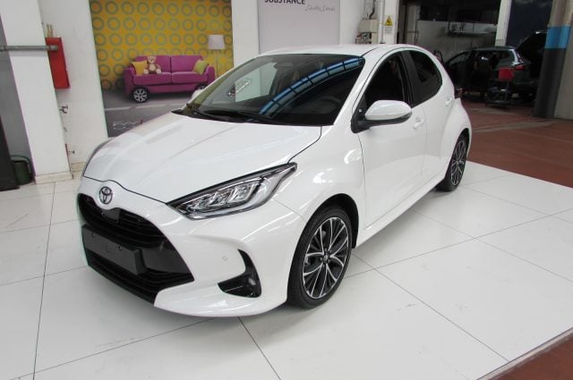 Toyota Yaris 1.5h 115CV Icon HYBRID KMZERO - PRONTA CONSEGNA - foto 2 di 4