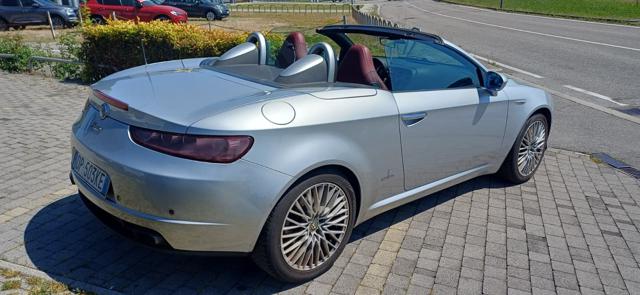 Alfa Romeo Spider 2.4 JTDm 210CV - foto 4 di 4
