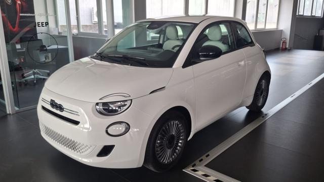Fiat 500 Berlina Hybrid Icon - "PREZZO REALE" - foto 2 di 10