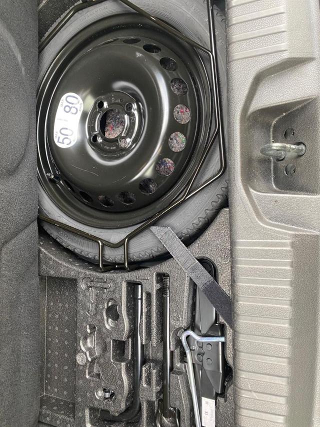 Renault Clio Full Hybrid E-Tech 140 CV 5 porte Intens usato a ARCORE