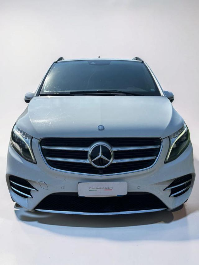 Mercedes-Benz V 220 d Sport Long - foto 2 di 4