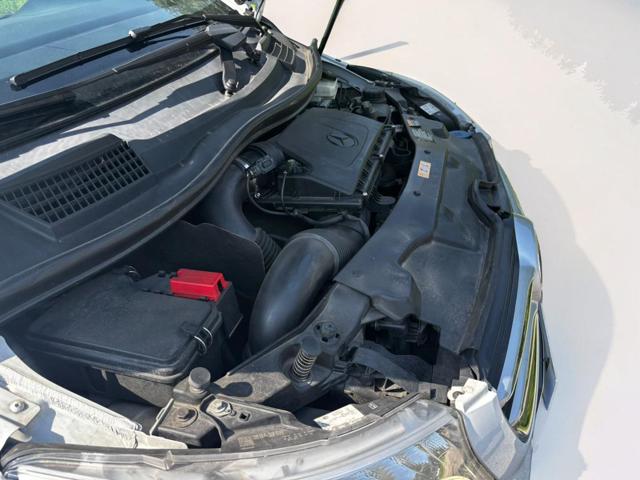 Mercedes-Benz V 220 d Sport Long - foto 4 di 4