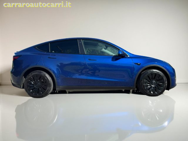 Tesla Model Y Long Range AWD - foto 3 di 4