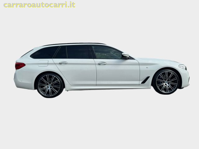 BMW 530 d xDrive Touring Msport - foto 2 di 4