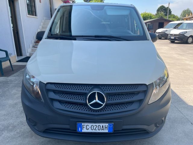 Mercedes-Benz Vito 2.2 114 CDI PC Mixto Compact CAMBIO AUTOMATICO - foto 2 di 4